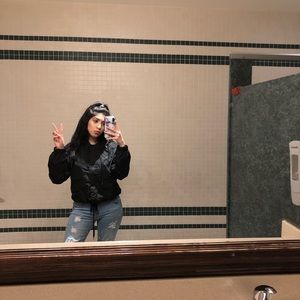 Meet your Posher, Becky